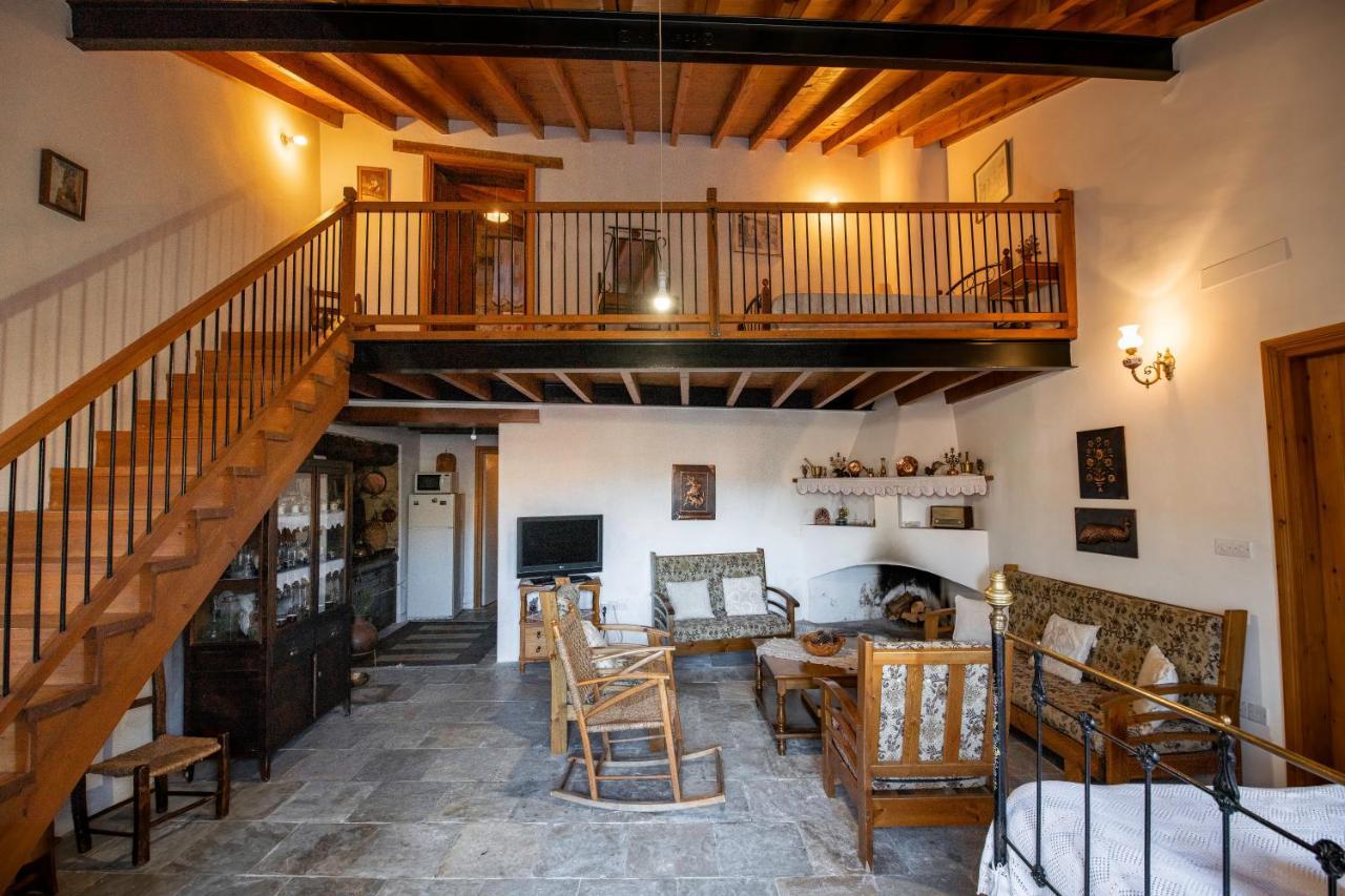 Constantias Stone Houses Lofu Zewnętrze zdjęcie