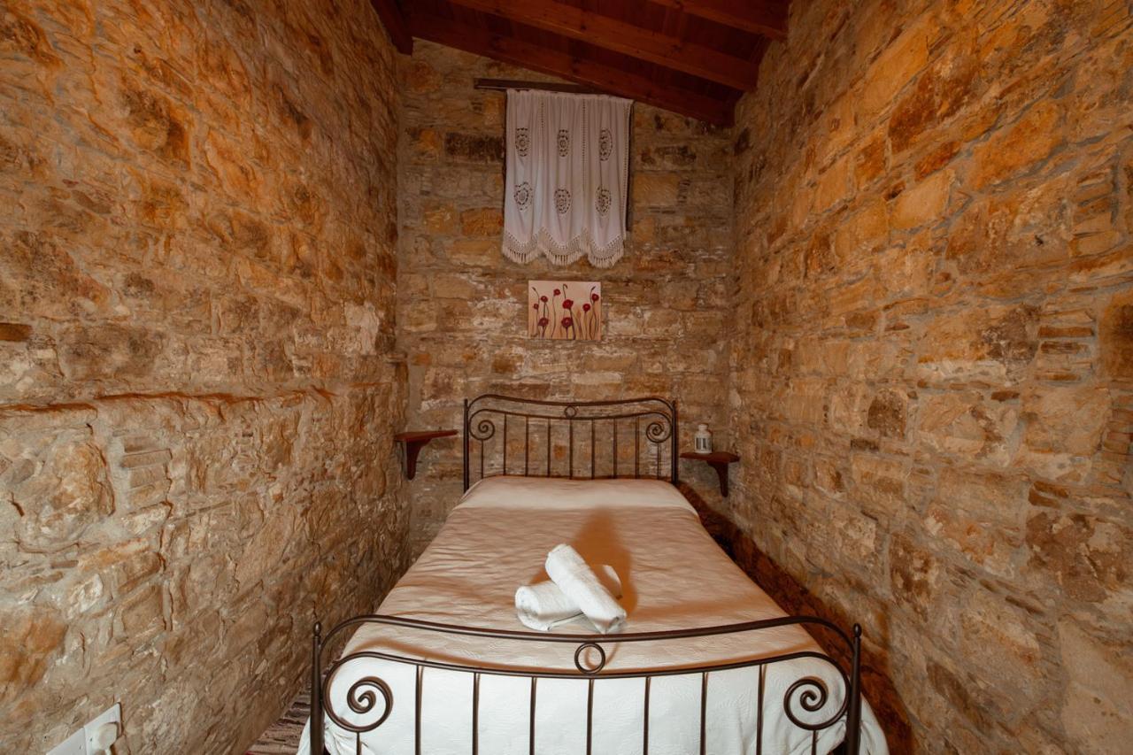 Constantias Stone Houses Lofu Zewnętrze zdjęcie