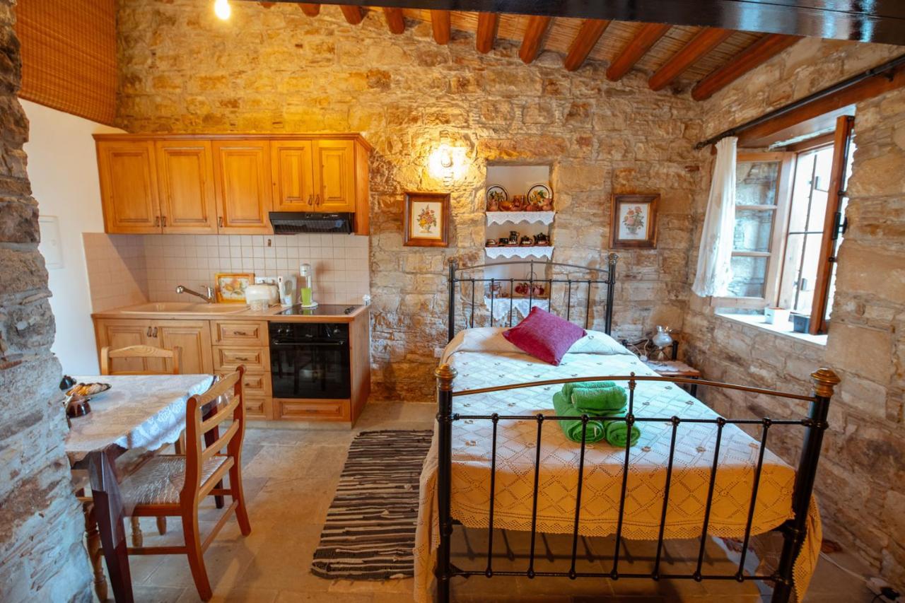 Constantias Stone Houses Lofu Zewnętrze zdjęcie